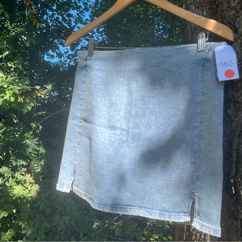 NEW RUE21 DENIM SKIRT